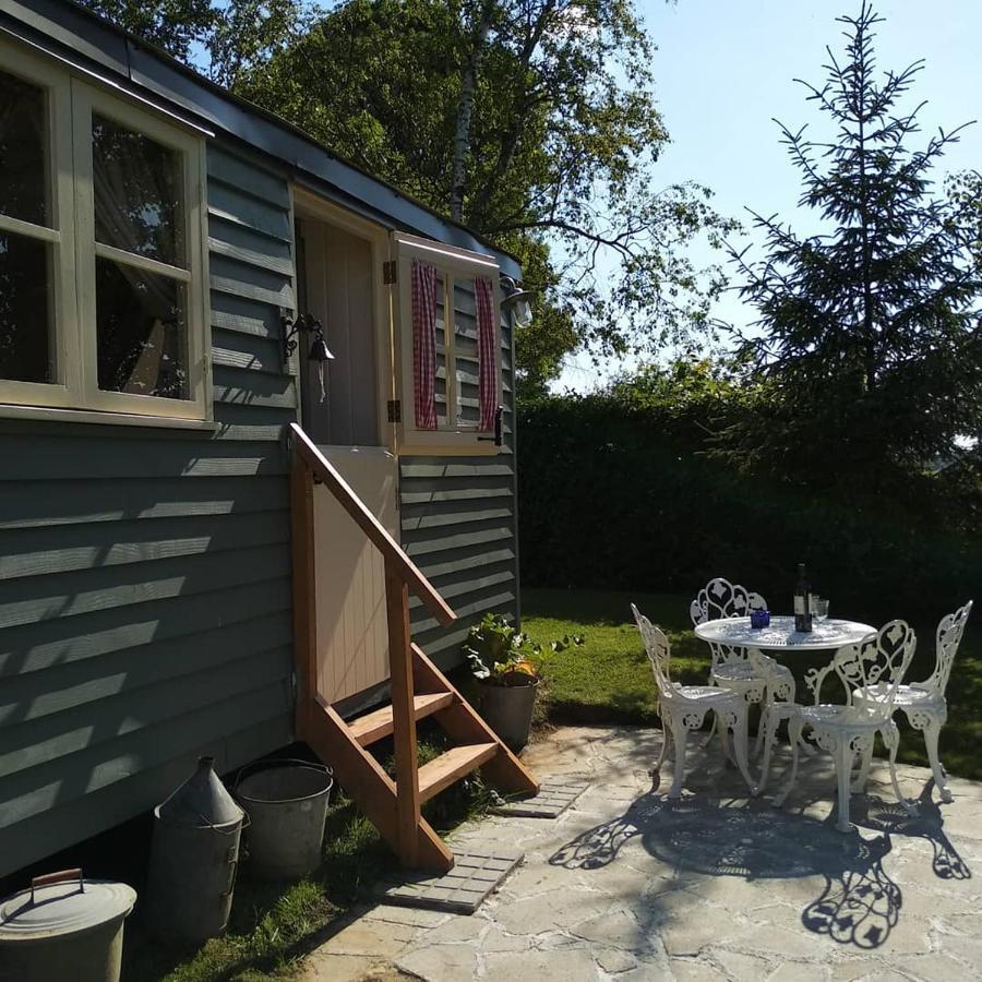 The English Shepherds Hut @ Les Aulnaies Echauffour Zewnętrze zdjęcie